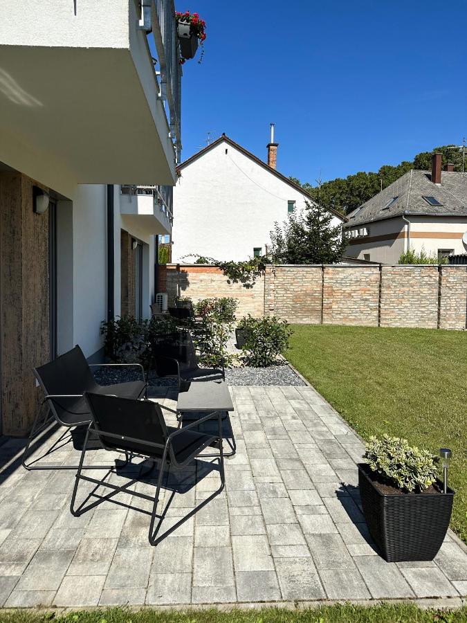 Linden Apartman 002 - Adults Only Mosonmagyaróvár Kültér fotó