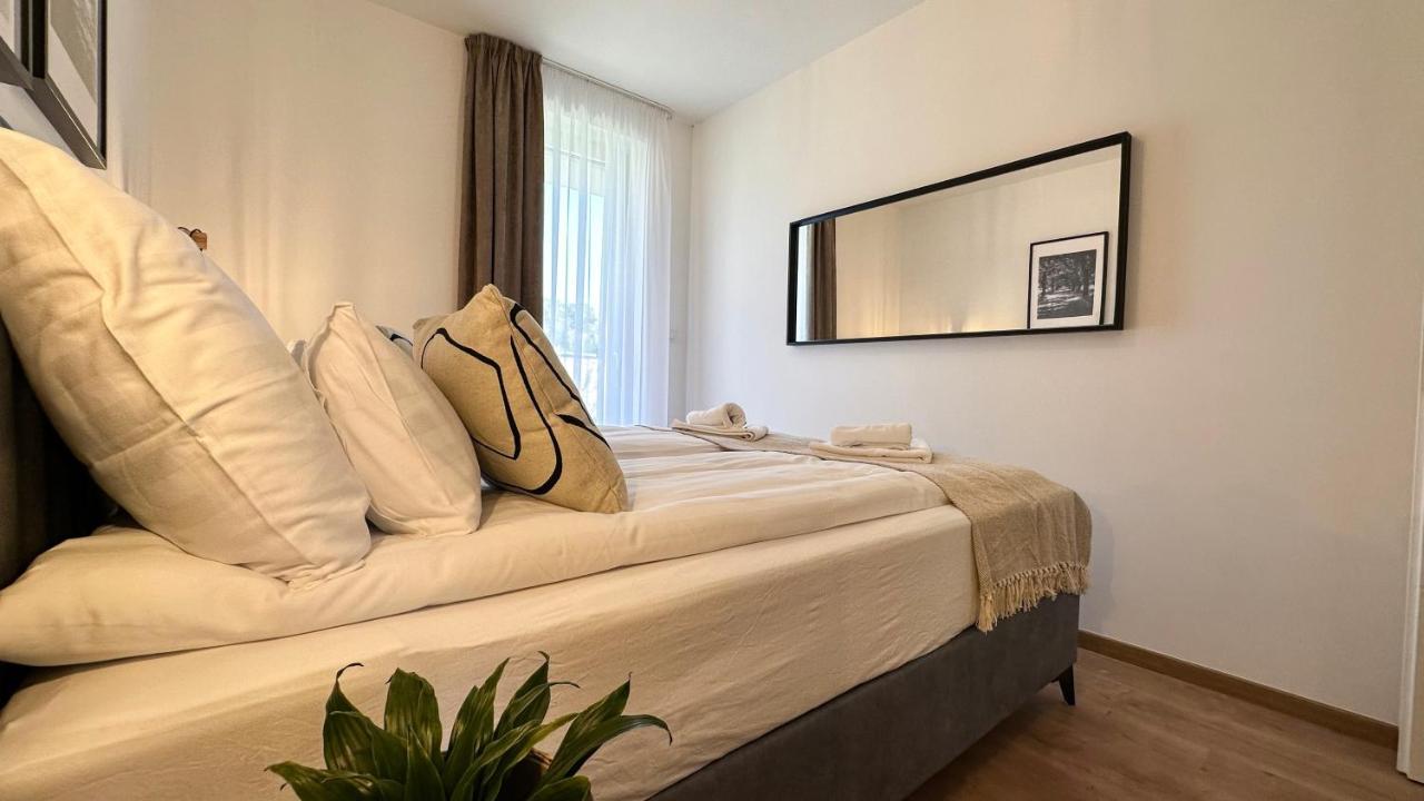 Linden Apartman 002 - Adults Only Mosonmagyaróvár Kültér fotó