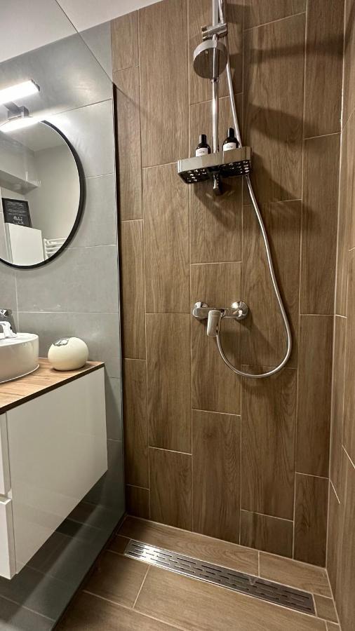 Linden Apartman 002 - Adults Only Mosonmagyaróvár Kültér fotó